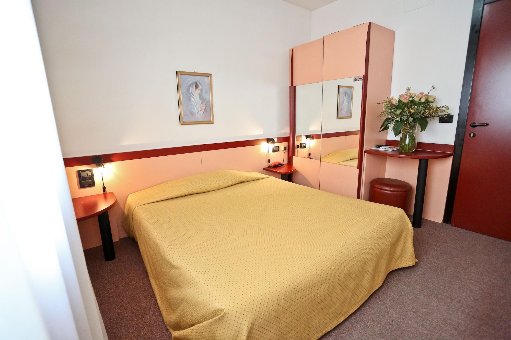 Hotel Due Ragni Виллорба Экстерьер фото
