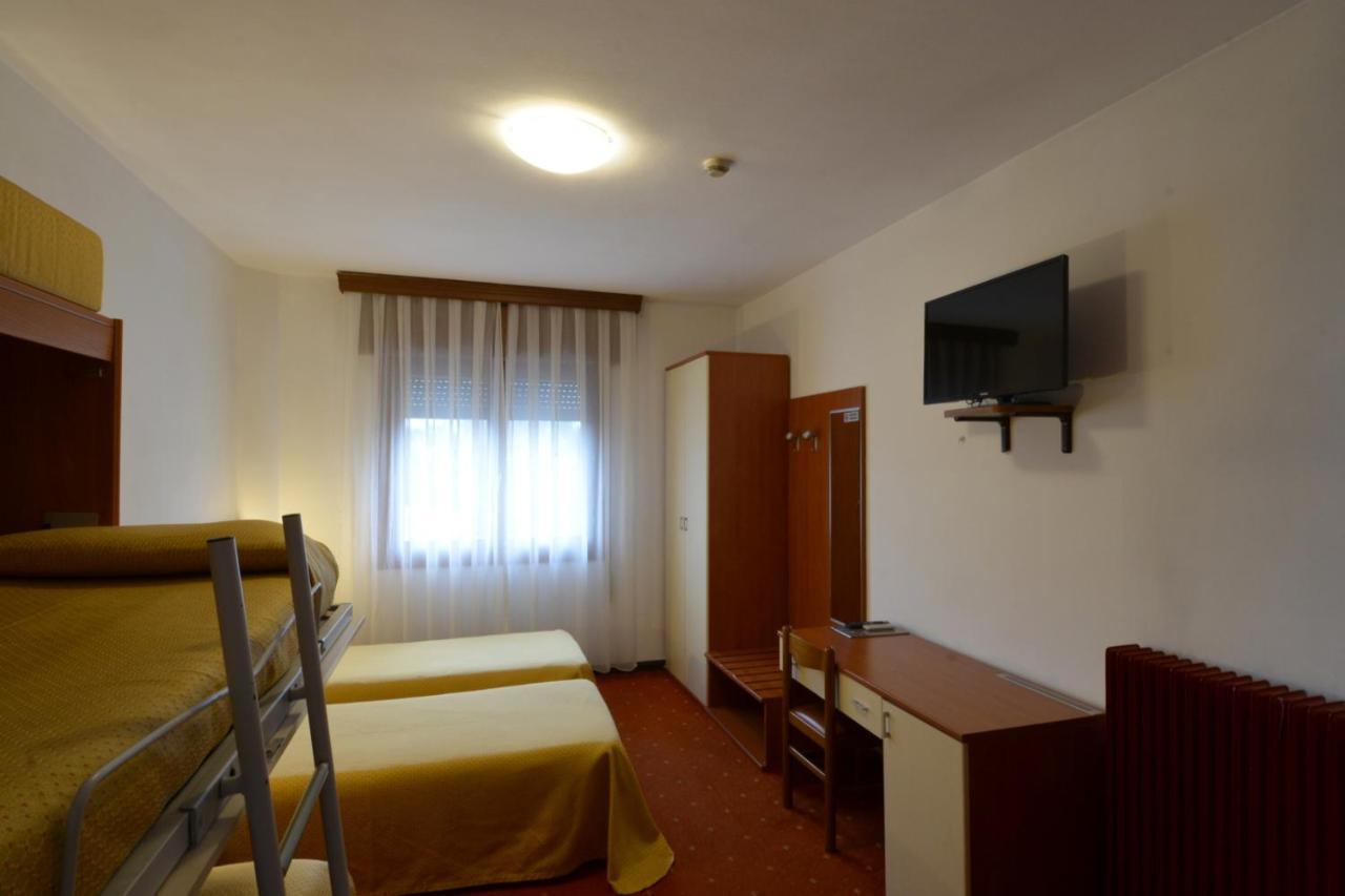 Hotel Due Ragni Виллорба Экстерьер фото
