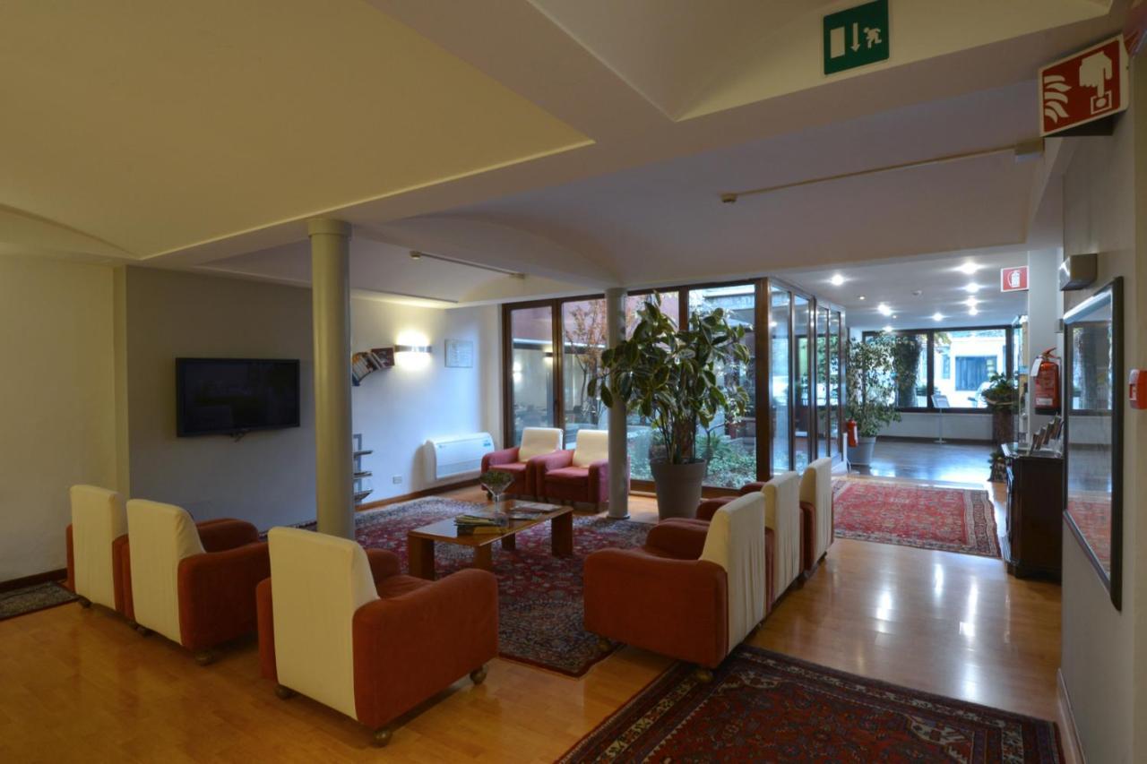 Hotel Due Ragni Виллорба Экстерьер фото